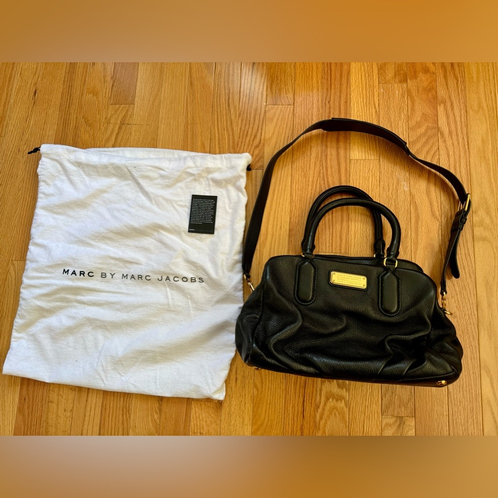 Authentic Marc Jacob’s leather satchel